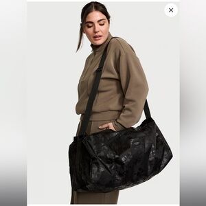 NWT Victoria’s Secret Floral Duffle Bag Black Adjustable Shoulder Strap